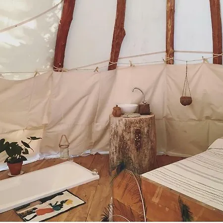 Luxury tent Tipi Dans La Foret Mimizan