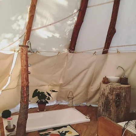 Tipi Dans La Foret Luxury tent Mimizan